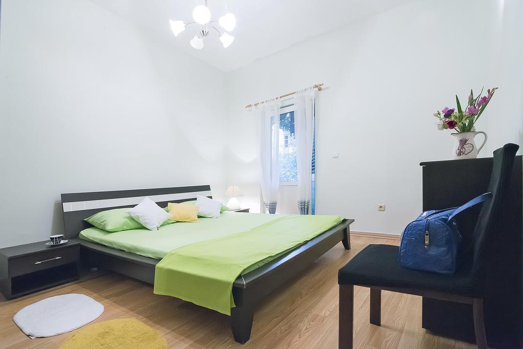 Apartment J&I สปลิท ภายนอก รูปภาพ