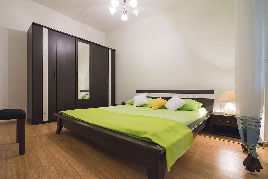 Apartment J&I สปลิท ภายนอก รูปภาพ