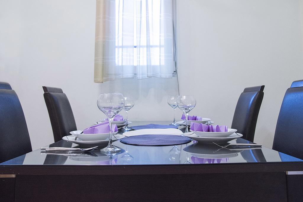 Apartment J&I สปลิท ภายนอก รูปภาพ