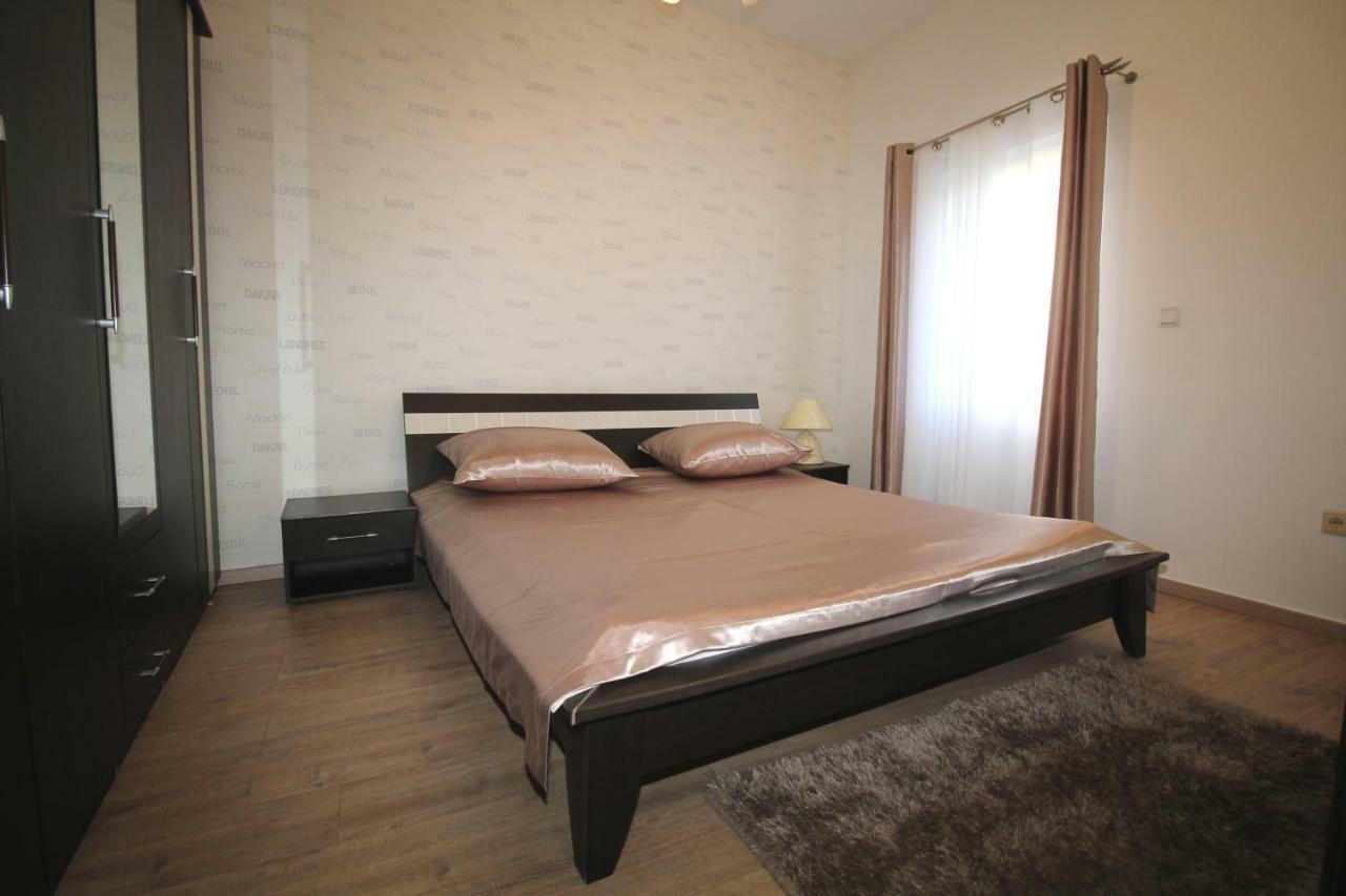 Apartment J&I สปลิท ภายนอก รูปภาพ
